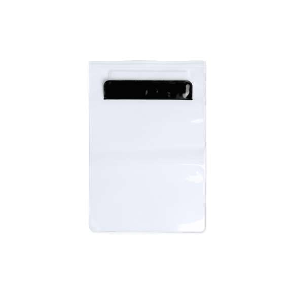 Práctico portatodo impermeable en PVC con función táctil, diseñado especialmente para tablets de hasta 9,7 pulgadas y doble sistema de seguridad para preservar la estanqueidad. Con solapa frontal en variada gama de colores.
