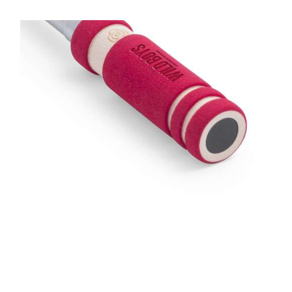  	Compacto palo selfie plegable, de diseño minimalista, con conexión jack de 3,5mm, sistema antigiro y disparador integrado en mango. Recorrido de acero inox y sistema de almohadillas en el soporte para así ofrecer un óptimo ajuste y protección del smartphone, además de una tuerca de ajuste a fijar según la inclinación que se desee, para así hacerse selfies todavía más variados y divertidos. Compatible con todo tipo de smartphones y especialmente diseñado para marcaje en mango a láser, con accesorios a juego y presentado en atractiva caja de diseño.