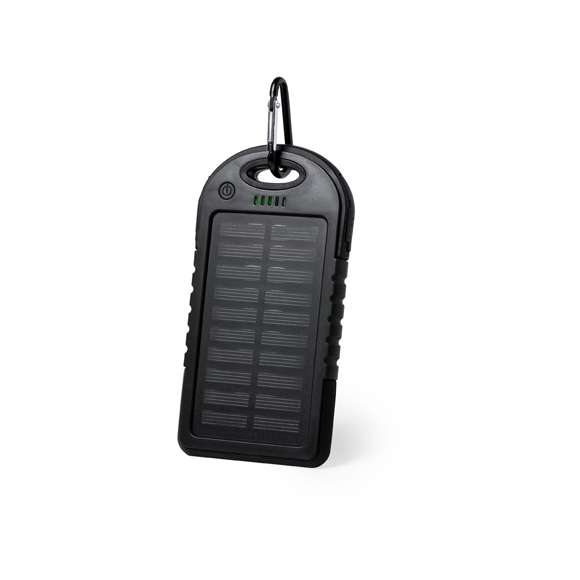 Resistente batería auxiliar externa de recarga solar, resistente a las salpicaduras de agua y de gran capacidad de carga -4.000 mAh-. Con recubrimiento de silicona y de corte deportivo, está especialmente diseñada para actividades al aire libre en las que no hay posibilidad de acceso a una fuente de recarga eléctrica. Dispone de salida USB dual para cargar dos dispositivos simultáneamente, LED indicadores de estado de carga y potente luz LED de señalización SOS, Diseñado para usar en caso de situaciones de emergencia. Con mosquetón de transporte de aluminio y resistente cable micro USB incluido. Disponible en extensa gama de colores Presentada en atractiva caja de diseño. Las capacidades mostradas en todas nuestras baterías auxiliares externas son reales, incorporando todas ellas baterías de grado A y no recicladas, con una vida útil de al menos 500 ciclos de carga y según normativa CE. Además, están fabricadas conforme a los estándares RoHS y en cumplimiento con los siguientes requisitos de seguridad: Sistema de protección contra sobrecarga del power bank. Sistema de protección contra descarga completa que proporciona una mayor durabilidad del power bank. Sistema de bloqueo para evitar cortocircuitos. Sistema de transferencia de carga constante, acorde con la capacidad del dispositivo de destino.