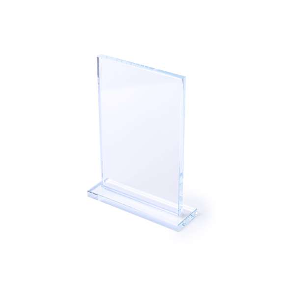 Placa trofeo de grueso cristal con elegante diseño rectangular y resistente base. Especialmente diseñada para marcaje a láser y presentada en estuche de protección individual.