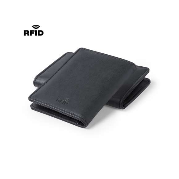 Tarjetero con tecnología de seguridad RFID (Identificación por Radio Frecuencia) que mantiene seguros tus dispositivos de transmisión de identidad. De elegante diseño, suave acabado en polipiel negra y con 8 compartimentos. Presentado en caja individual.