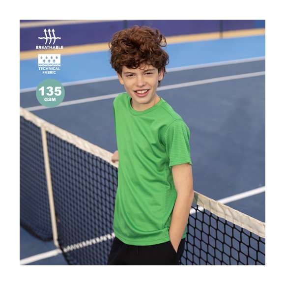 Camiseta técnica para niño. En material 100% poliéster transpirable de 135g/m2 y diseño de panal. Disponible en variada gama de vivos colores y en tallas 4-5, 6-8, 10-12.
