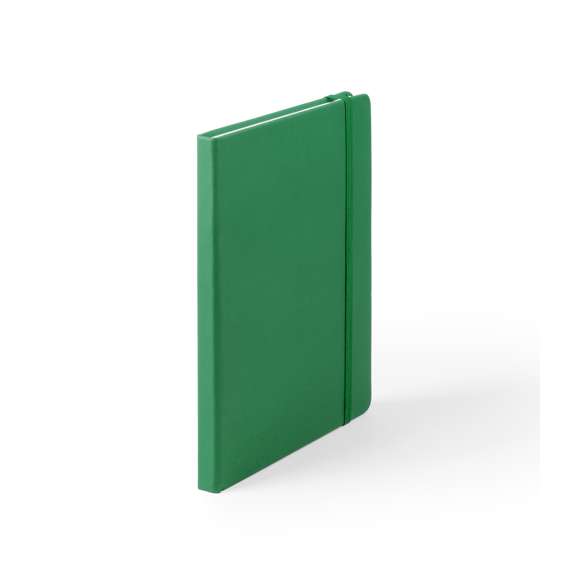 Bloc de notas A5 con tapas duras fabricado en suave polipiel y con 100 hojas de disposición a una raya. Incluye marcapáginas de tela y banda elástica a juego. Disponible en una variada gama de colores.