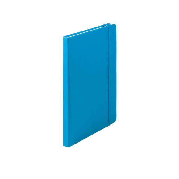 Bloc de notas A5 con tapas duras fabricado en suave polipiel y con 100 hojas de disposición a una raya. Incluye marcapáginas de tela y banda elástica a juego. Disponible en una variada gama de colores.