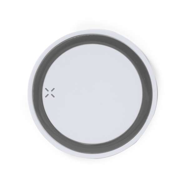 Cargador inalámbrico circular de diseño bicolor. Con base antideslizante e indicador LED de estado de carga. Compatible con smartphones con tecnología de carga inalámbrica y presentado en atractiva caja de diseño.
