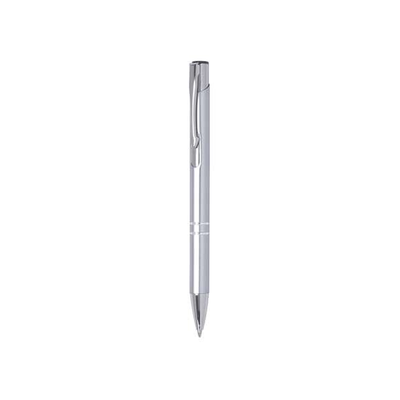 Original bolígrafo de mecanismo pulsador en elegante diseño bicolor. Con cuerpo troquelado en aluminio de suave acabado en variados colores. Original clip, anillas y punta en plateado. De cartucho jumbo y tinta azul.