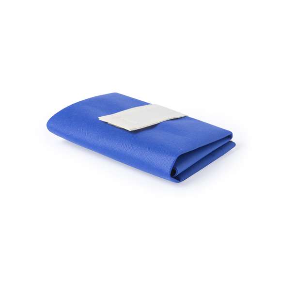 Bolsa plegable en non-woven de 80g/m2 en variada gama de vivos colores. Con asas cortas en color natural de 37cm, cierre de velcro en color natural y acabado cosido. Plegado de pequeño tamaño y resistencia hasta 8kg de peso.