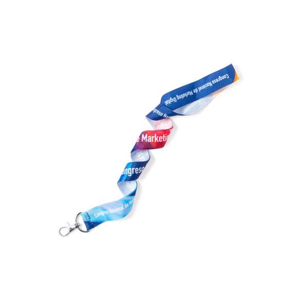 Lanyard con tiras de ancho especial en resistente y suave poliéster con accesorio mosquetón metálico. Especialmente diseñado para personalización total en sublimación para pedidos a partir de 250 piezas.