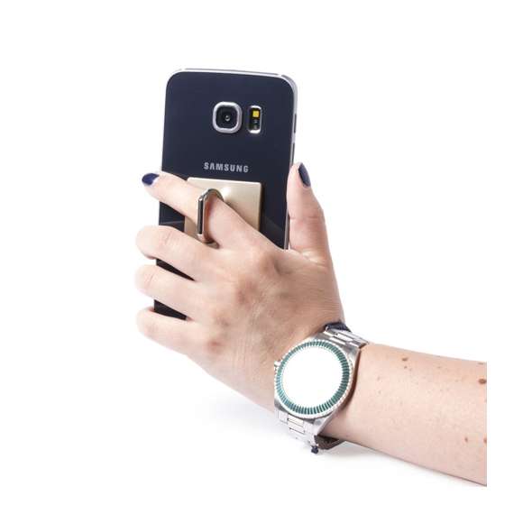 Soporte adhesivo para smartphone de diseño minimalista y elegante acabado en plateado y dorado. Con anilla posterior telescópica para dedo con función doble de soporte y accesorio para selfies.