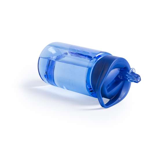 Bidón infantil en alta calidad de 440ml de capacidad, con cuerpo de acabado en material tritán de resistencia al calor (70º) y libre de BPA para la seguridad de los más pequeños. Con dosificador, tapón a rosca y asa de transporte. Presentado en caja individual. Disponible manual de instrucciones en español e inglés.