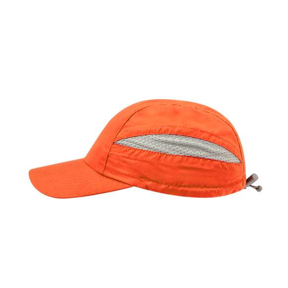 Gorra deportiva de 7 paneles en suave microfibra de diseño bicolor en vivos colores. Cierre elástico con accesorio de ajuste y paneles de redecilla para el sudor.