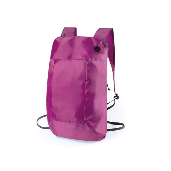 Mochila plegable en suave poliéster 210D de alegres colores, con cierre de cremallera y salida de auriculares. Con esquinas reforzadas, cintas de hombro regulables y accesorios en color negro. Plegado de pequeño tamaño.