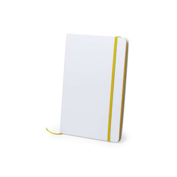  	Bloc de notas con tapas rígidas de suave tacto acabadas en color blanco. De 100 hojas lisas con lomo en divertidos colores, elástico de sujeción y marcapáginas de tela a juego.