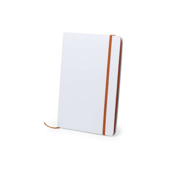  	Bloc de notas con tapas rígidas de suave tacto acabadas en color blanco. De 100 hojas lisas con lomo en divertidos colores, elástico de sujeción y marcapáginas de tela a juego.