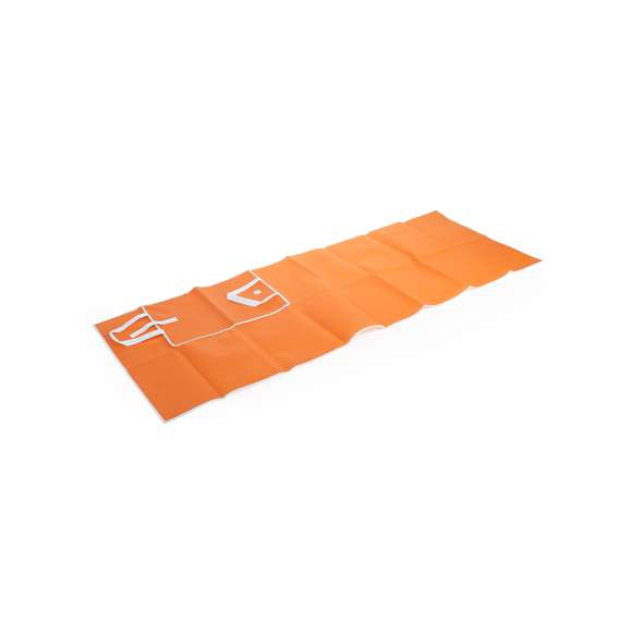 Esterilla plegable tamaño maxi de 180x70cm en resistente material non-woven laminado en variada gama de vivos colores brillantes. Con cierre de velcro y cintas de transporte para hombro.