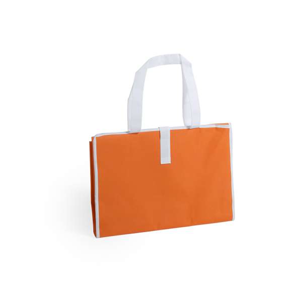 Esterilla plegable tamaño maxi de 180x70cm en resistente material non-woven laminado en variada gama de vivos colores brillantes. Con cierre de velcro y cintas de transporte para hombro.