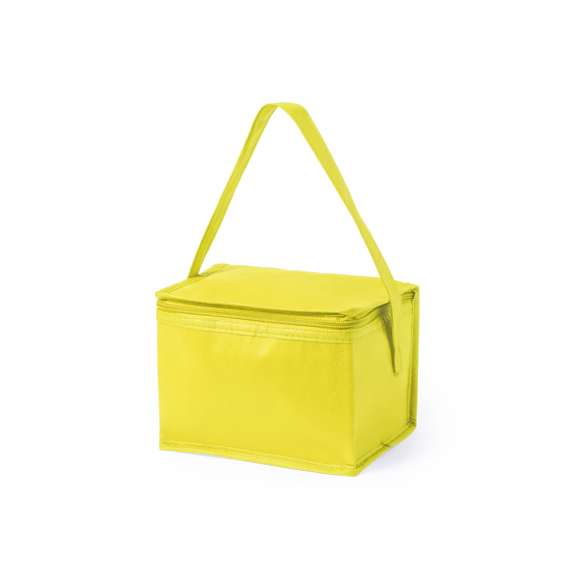 Nevera fabricada en resistente non-woven. Con compartimento de 3,2L de capacidad, cierre de cremallera y con cinta bandolera. Interior isotermo acabado en aluminio. Disponible en variada y llamativa gama de colores.
