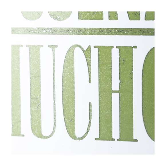 Taza de cerámica de alta calidad de 350ml de capacidad. Parte exterior en color blanco, especialmente diseñada para marcaje en láser, e interior en vivos colores. Al grabar el logotipo en la parte exterior, se muestra el color del interior de la taza. Presentada en caja individual.Disponible manual de instrucciones en español e inglés.