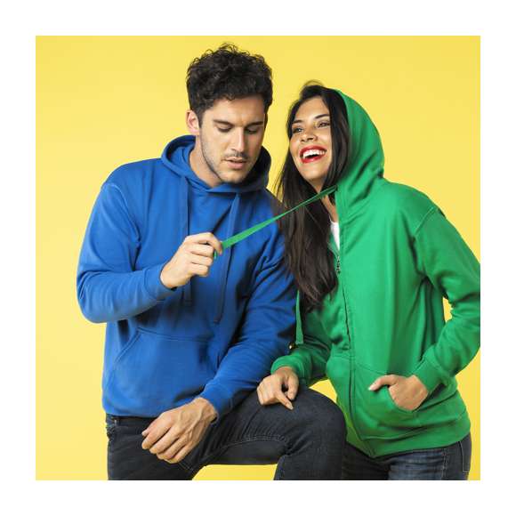 Sudadera para adulto Keya SWP280 en combinación de materiales algodón y poliéster de 280g/m2. Con capucha, cordones a juego y bolsillo frontal. Disponible en extensa gama de vivos colores y en tallas S, M, L, XL, XXL, 3XL.