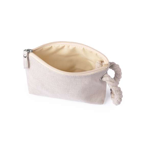 Portatodo multiusos en suave combinación de algodón y poliéster en tonos crudos naturales. Cremallera a juego, con práctica asa trenzada, argolla de refuerzo metálica y suave forro interior en color crudo.