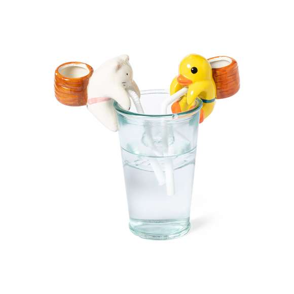 Maceta chupón en divertidos diseños de pato y gatito. Solamente hay que dejar la pajita en contacto con el agua para que la absorba y así florezcan unas espectaculares petunias. Cuerpo en cerámica, con 10-12 semillas incluidas. Presentada en atractiva caja de diseño.