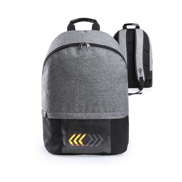 Mochila con indicadores, en resistente poliéster 600D. Indicadores luminosos en la base, con señalización controlada desde las cintas de hombros de la mochila. Bolsillo principal con doble tirador e interior con bolsillo acolchado para ordenador portátil de hasta 15 pulgadas. Espalda y cintas acolchadas. Conexión micro USB -cable incluido-. Requiere de un powerbank -no incluido- para el funcionamiento de las luces.