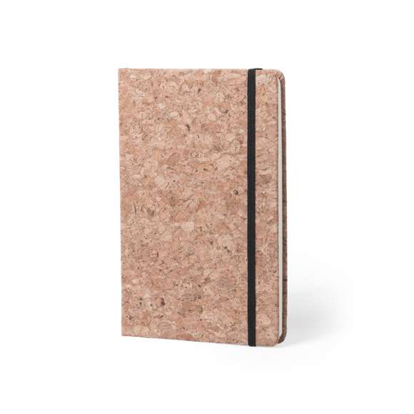 Bloc de notas ecológico en corcho natural y con tapas rígidas. De 80 hojas lisas con acabado natural, elástico de sujeción y marcapáginas de tela en sobrio color negro.