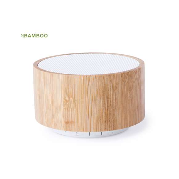 Compacto altavoz con cuerpo en bambú y conexión Bluetooth®. Con 3W de potencia, función manos libres, radio FM, una ranura para tarjetas mini SD y base antideslizante. Recargable mediante cable USB -incluido- y presentado en una atractiva caja de diseño.
