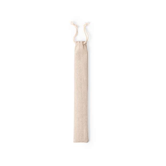 Set de 2 pajitas reutilizables en acero inoxidable. Con accesorio limpiador incluido y presentadas en bolsita de algodón natural con cuerdas autocierre.