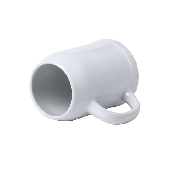 Jarra de cerámica en elegante acabado blanco para los más cerveceros. De 700ml de capacidad y con cómoda asa. Apta para microondas y presentada en caja individual blanca.