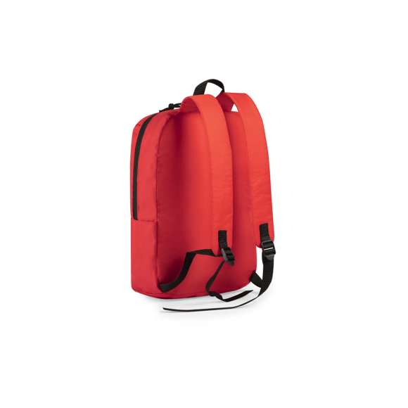 Mochila leisure en resistente poliéster 600D, en extensa gama de vivos colores. Con cierre de cremallera de doble tirador, bolsillo en frontal con cremallera invisible y bolsillo lateral de gran capacidad. Asa de transporte y accesorios en color negro. Espalda y cintas de hombros acolchadas y ajustables. Color blanco especialmente fabricado para marcaje en sublimación.