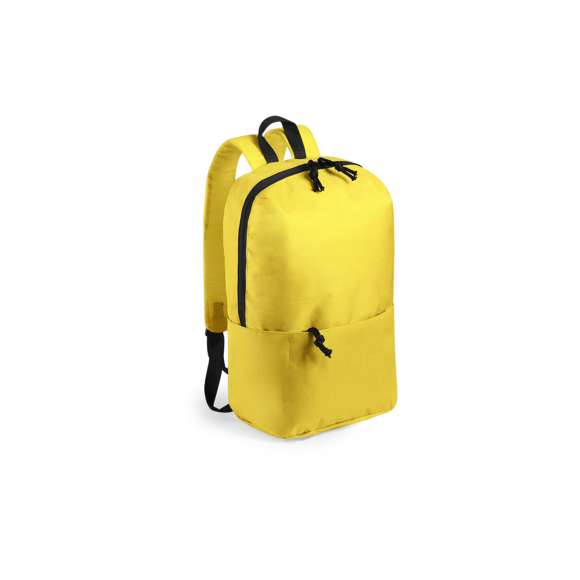 Mochila leisure en resistente poliéster 600D, en extensa gama de vivos colores. Con cierre de cremallera de doble tirador, bolsillo en frontal con cremallera invisible y bolsillo lateral de gran capacidad. Asa de transporte y accesorios en color negro. Espalda y cintas de hombros acolchadas y ajustables. Color blanco especialmente fabricado para marcaje en sublimación.