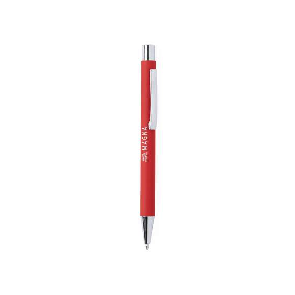 Original bolígrafo de mecanismo pulsador en elegante diseño bicolor. Con cuerpo de aluminio en tacto goma de acabado mate. Especialmente diseñado para marcaje en láser y mostrar el logotipo en tono plateado. Clip, parte superior y punta en plateado. Disponible en variada gama de colores, con cartucho jumbo y tinta azul.