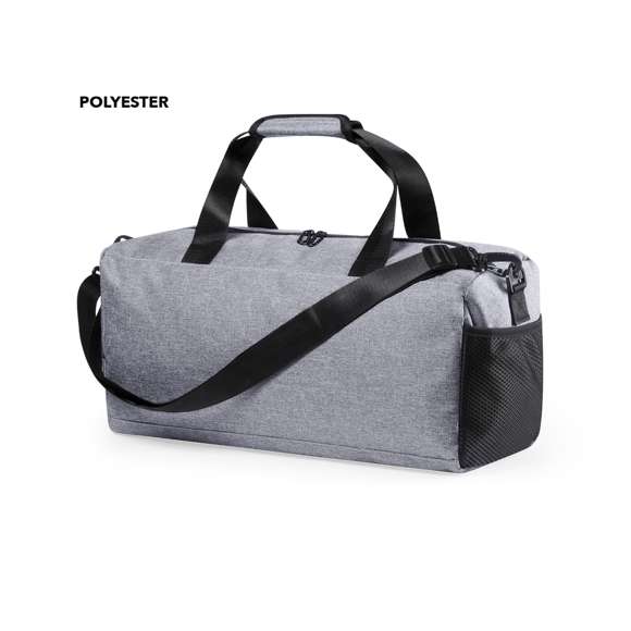 Bolso multiusos en resistente poliéster 600D denim y desenfadado diseño bicolor, con cuerpo en gris y detalles en negro. Compartimento principal con cierre de cremallera y doble tirador, resistentes asas de nylon con rerfuerzos y bolsillo lateral de redecilla. Con cinta bandolera ajustable.