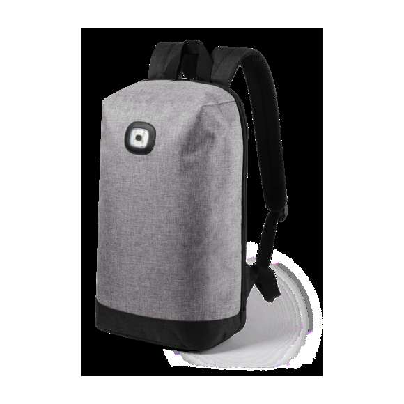 Mochila con indicadores luminosos multiusos, en resistente poliéster 600D de acabado bicolor. De diseño urbano, incluye luces parpadeantes y fijas, con 3 tipos de iluminación. Compartimento principal con cierre de cremallera de doble tirador, con cintas de hombros y espalda acolchadas y cintas de ajuste regulables. Alimentación a pilas (de botón incluidas).