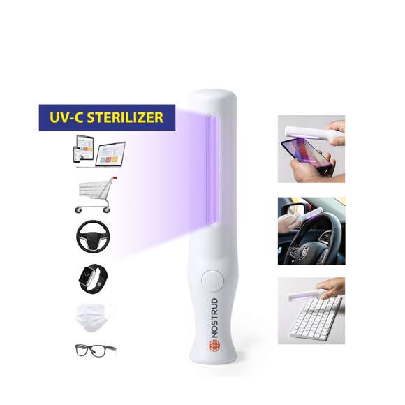 Lámpara esterilizadora de luz ultravioleta tipo C. Especialmente diseñada para la eliminación de microorganismos y bacterias en objetos de uso cotidiano como el smartphone, el carrito de la compra, el volante del coche o la ropa. Fácil de usar, basta con acercar la lámpara esterilizadora al objeto durante unos segundos, a una distancia de entre 1 y 2 cm. Potencia de bombilla 1W, longitud de onda de 254 nm y voltaje 3V, con alimentación a pilas (2xAAA no incluidas). Fabricada en resistente material ABS de acabado mate y presentada en atractiva caja individual de diseño. Disponible manual de usuario en español e inglés. Disponible certificación CE, RoHS y de efectividad germicida. Para un uso adecuado del producto, evitar el contacto con la piel y los ojos.