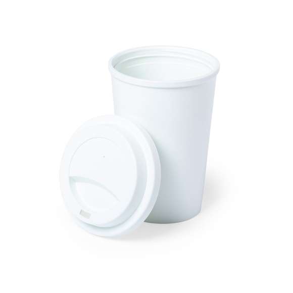 Vaso de linea nature, fabricado en PLA 100% compostable. 450ml de capacidad, de acabado sólido y con tapa dosificador de seguridad en mismo material, libre de BPA.  Producto fabricado con material PLA, procedente de materias primas renovables, con importantes propiedades como la versatilidad y la resistencia, destacando entre todas ellas la de compostabilidad.