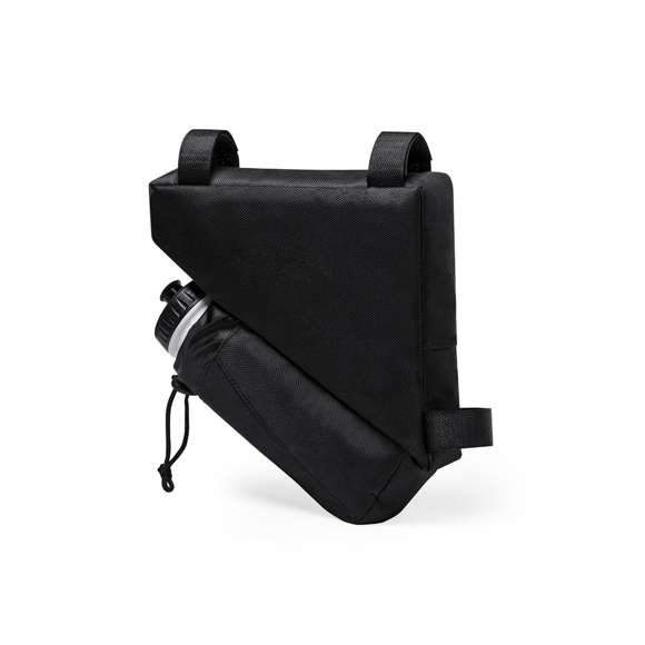  	Bolsa para de bicicleta en resistente poliéster 600D con interior reforzado en PVC. Disponible en color negro. 	 	Compartimento principal con cierre de cremallera y ajuste universal al cuadro de la bicicleta mediante 3 tiras de velcro. Compartimento para bidón con cordón ajustable.