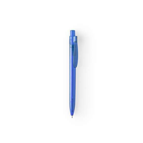  	Bolígrafo de línea nature en material RPET, elaborado a partir de plástico reciclado para así fomentar la reutilización de residuos plásticos y ayudar a la sostenibilidad del planeta. De acabo translúcido y original clip, con distintivo RPET en el cuerpo del bolígrafo y disponible en variada gama de colores. Especialmente diseñado para marcaje en tampografía, de mecanismo pulsador y con tinta azul.