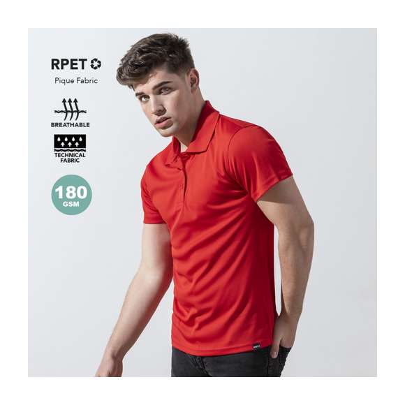 Polo transpirable en material 100% poliéster RPET de 180g/m2, elaborado a partir de plástico reciclado para así fomentar la reutilización de residuos plásticos y contribuir a la sostenibilidad del planeta.  Con tres botones de cierre a juego, disponible en variada gama de colores y en tallas S, M, L, XL, XXL. Con distintivo RPET en etiqueta.