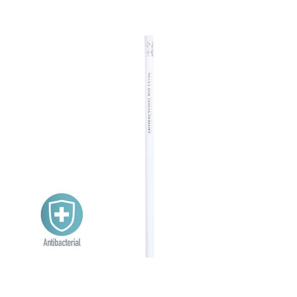 Lápiz de madera con cuerpo redondo y cobertura antibacteriana. Disponible en color blanco, con goma de borrar. Punta sin afilar.Los productos con tratamientos antibacterianos son capaces de reducir drásticamente las cargas bacterianas presentes en las superficies de los materiales, gracias a la incorporación de agentes microbianos permanentes estáticos, con alta efectividad para inhibir y prevenir la contaminación bacteriana.Artículo de acuerdo al estándar ISO 22196, que determina la actividad antibacteriana en materiales plásticos y superficies no porosas, lo que permite conocer la efectividad de inhibición microbiana que tienen los aditivos sobre los objetos tratados mediante una evaluación cuantitativa.