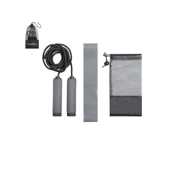  	Set de goma elástica y comba para los más deportistas. Incluye: 	1 cinta de 25x5 cm fabricada en resistente material TPE y resistencia media 	1 comba de 260 cm, con mangos en resistente material HIPS forrados en EVA. 	 	Presentado en funda de poliéster con cierre de cordón y accesorio de ajuste.