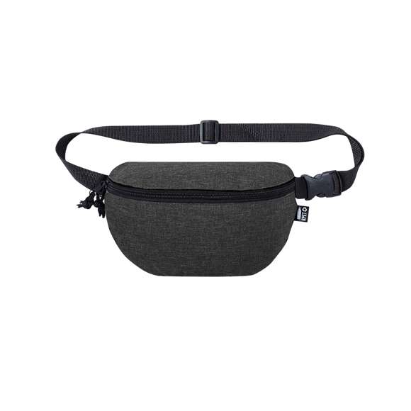Riñonera de línea nature fabricada en resistente 600D RPET efecto melange. Elaborado a partir de plástico reciclado para así fomentar la reutilización de residuos plásticos y contribuir a la sostenibilidad del planeta. Compartimento principal con cierre de cremallera y cinta ajustable con cierre de hebilla. Diseñada para actividades deportivas y de ocio, con distintivo RPET en etiqueta exterior.