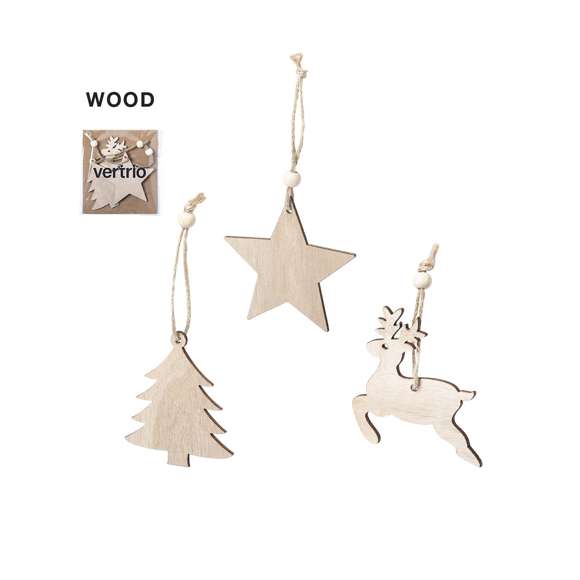 Set de 3 figuras navideñas de línea nature para colgar, fabricadas en madera de tacto suave. Cordón en yute con bolita para ajuste. Incluye reno, estrella y árbol de navidad. Presentado en bolsa individual con cartón interior en color natural.