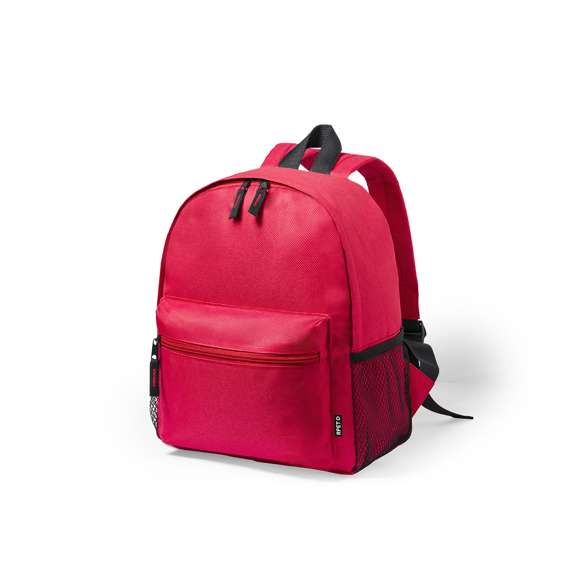 Mochila para niños en resistente 600D RPET, elaborado a partir de plástico reciclado, para así fomentar la reutilización de residuos plásticos y ayudar a la sostenibilidad del planeta. Con cierre de cremallera y bolsillo en frontal, tiradores con cinta para fácil apertura y bolsillos laterales de redecilla. Espalda y cintas de hombros acolchadas y ajustables. Distintivo RPET en etiqueta y disponible en variada gama de colores.