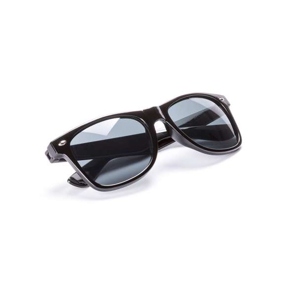 Gafas de sol con protección UV400. Motura resistente con diseño elegante y acabado brillante, en divertidos y variados colores. Las lentes son de color negro para garantizar estilo. Presentado en una bolsa individual reciclada.