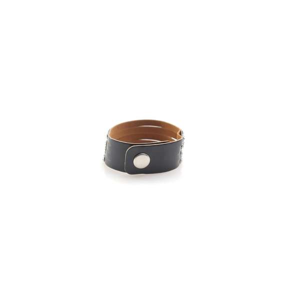 Elegante pulsera de polipiel con incrustaciones brillantea de vivos colores. Con cierre de corchete ajustable.