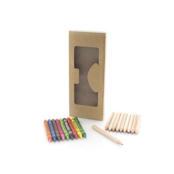 Set de 19 piezas en estuche con cuerpo en cartón natural con ventana y bandeja interior. Contiene ceras de cuerpo cilíndrico y lápices de madera natural de cuerpo hexagonal en variados colores.