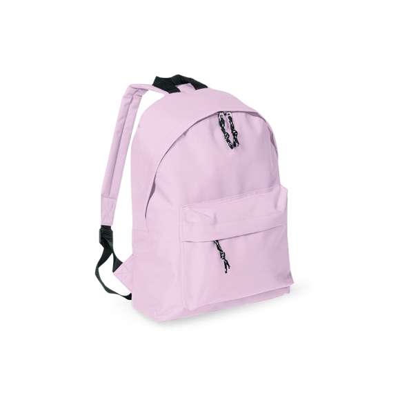 Mochila en resistente poliéster 600D. Con cierre de cremallera y bolsillo en frontal, de desenfadado diseño en variada gama de colores. Con esquinas reforzadas, tiradores con cinta para fácil apertura y Accesorios en color negro. Espalda acolchada y cintas de hombros ajustables con acolchado.