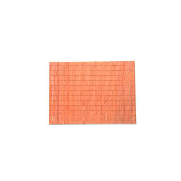 Salvamantel plegable de diseño rectangular en madera de bambú de variados colores. Con refuerzos en resistente hilo.